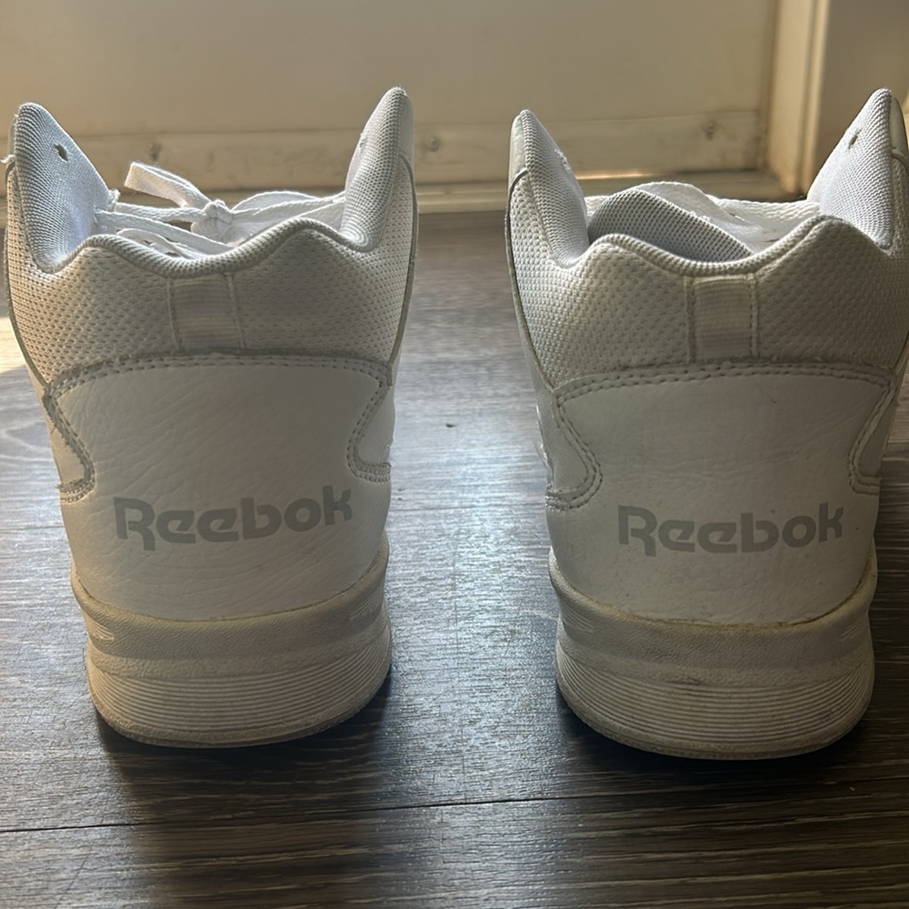 Men’s Reebok High Tops - Picture 3 of 8
